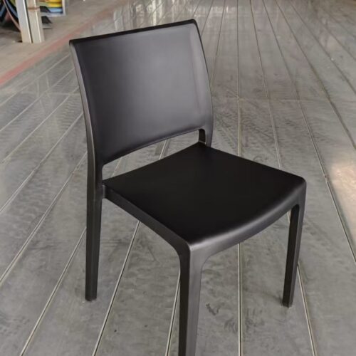 Silla Resistente Nova Chair Negro